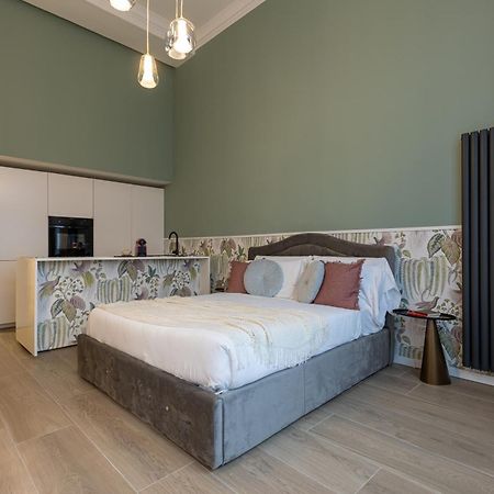 Beplace Apartments In Caiazzo Милано Екстериор снимка