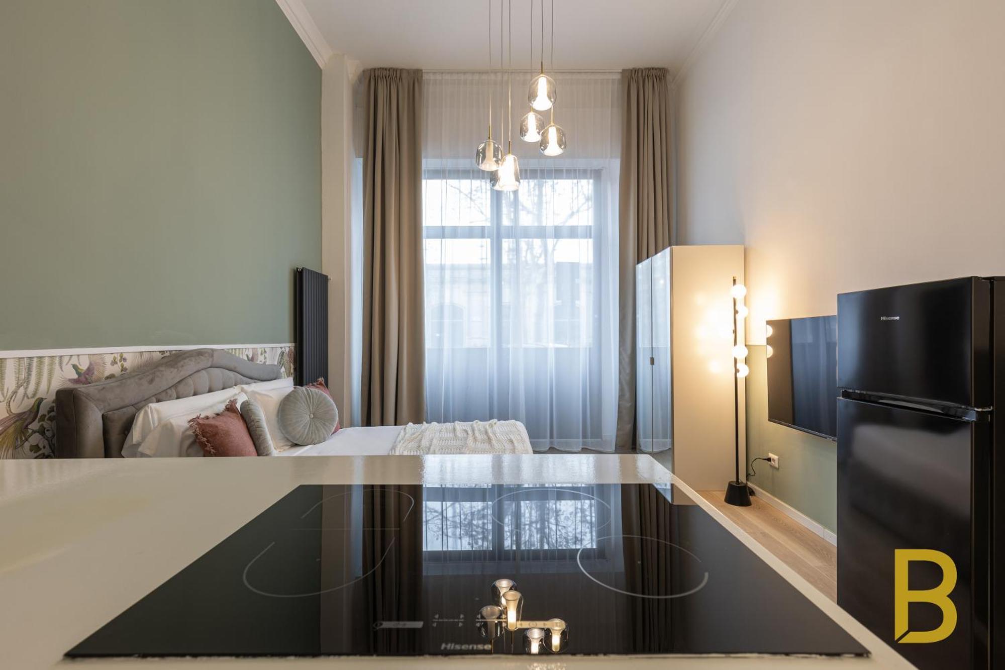 Beplace Apartments In Caiazzo Милано Екстериор снимка